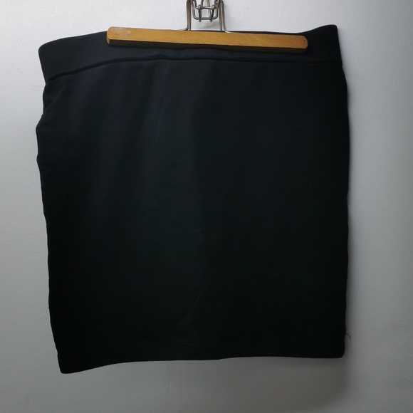 Forever 21 mini skirt - Picture 2 of 2